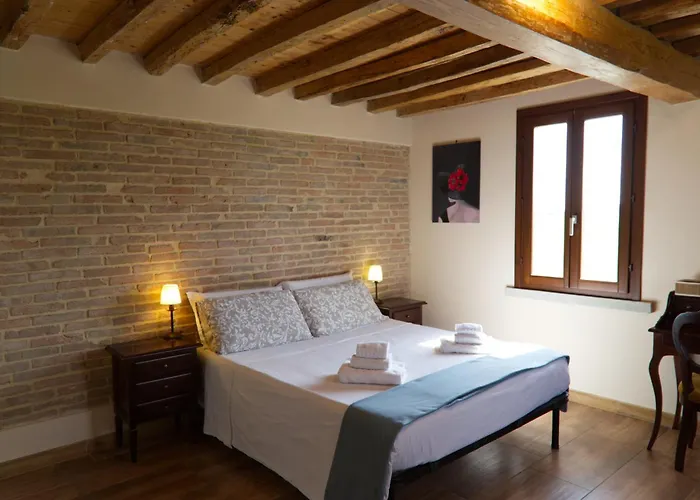 بيت ضيافة Antico Casale Caroli 4*