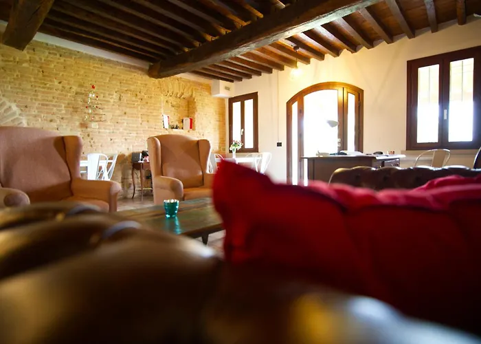 بيت ضيافة Antico Casale Caroli 4*