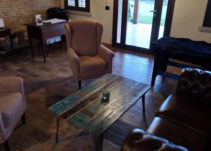 بيت ضيافة Antico Casale Caroli 4*